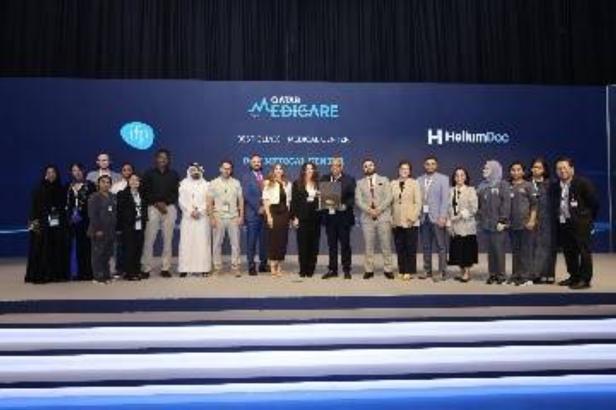 DOC Medical Center Qatar receives the Best Medical Center award at the Qatar Medicare 2025 Healthcare Excellence Awards. 