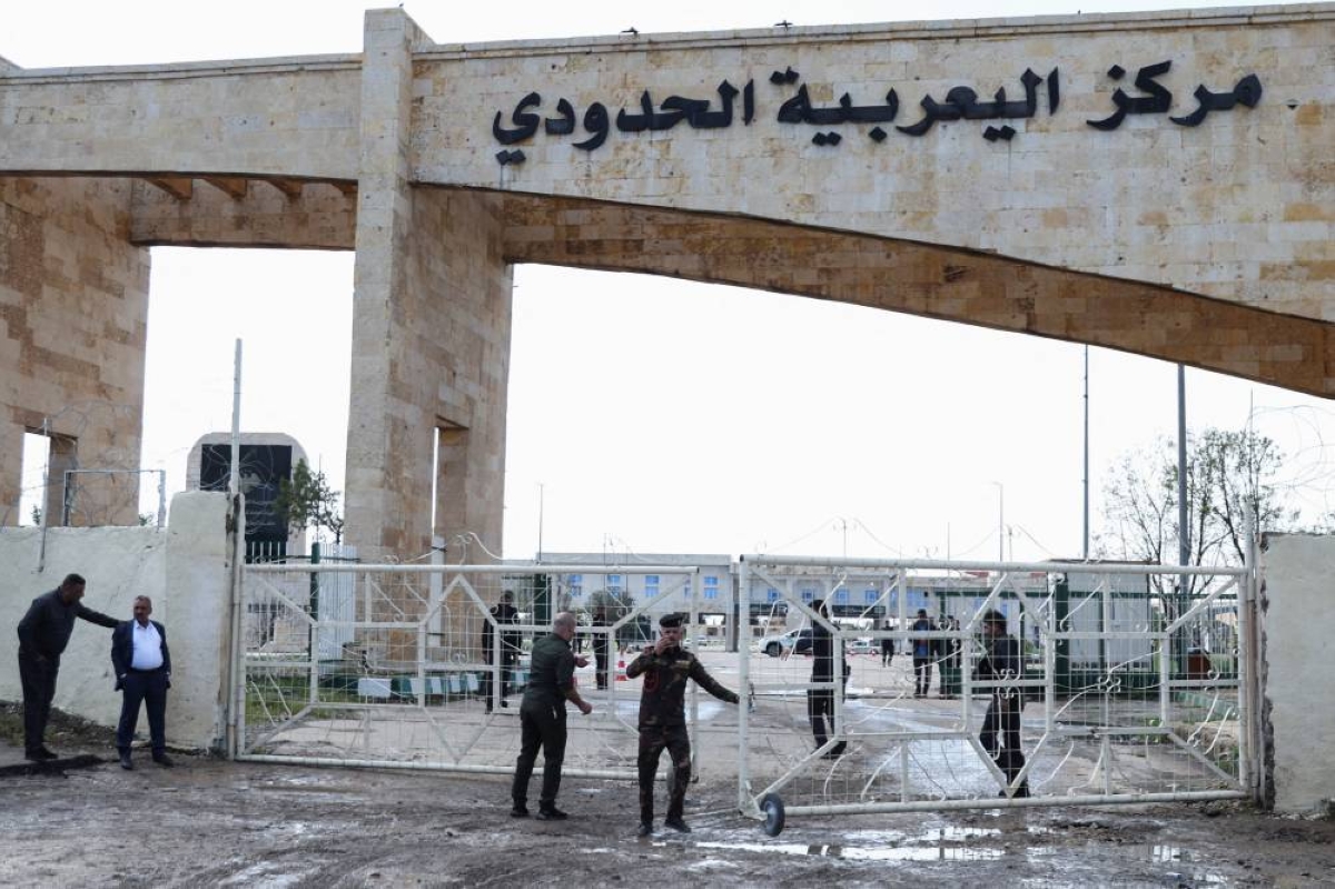 Iraqi security forces reopen the Rabia border crossing with Syria after more than a decade of closure, aiming to accelerate overland fuel oil exports and revive bilateral trade amid Gulf shipping disruptions, in Nineveh province, Iraq, April 20, 2026. REUTERS/Khalid Al-Mousily
