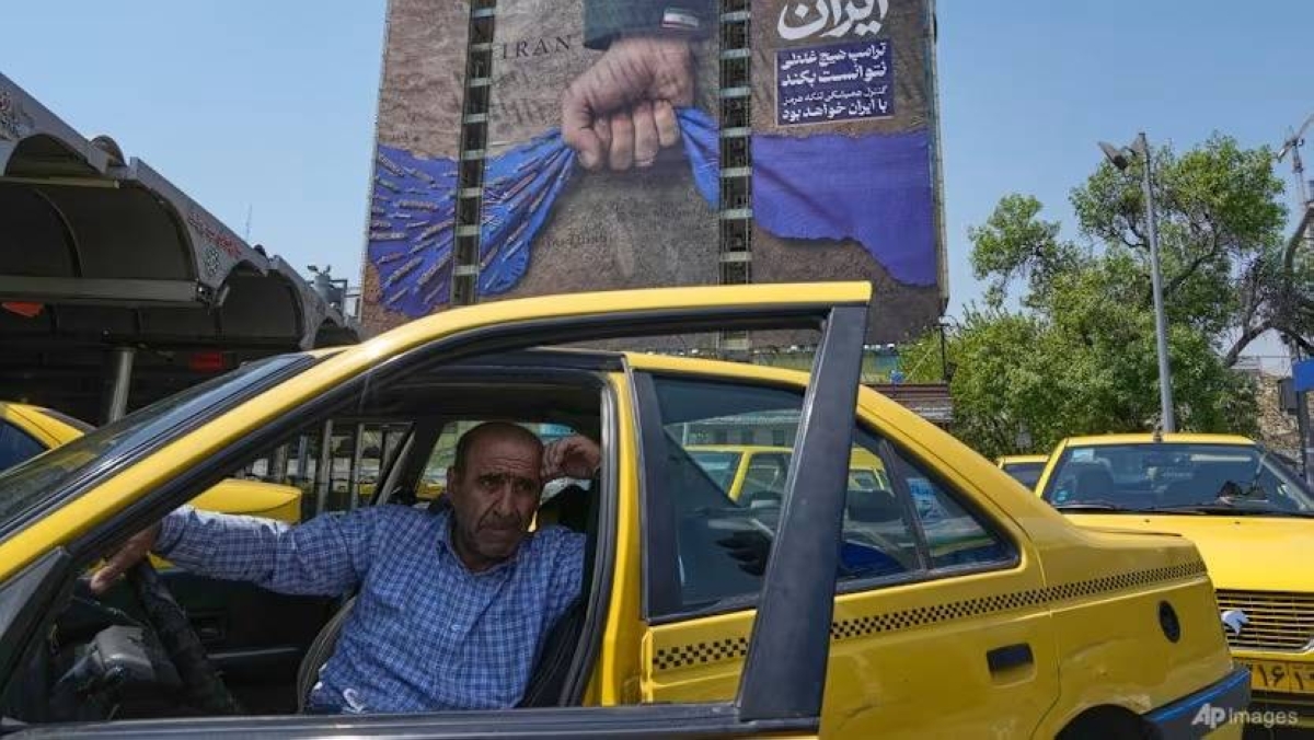 President calls on Iranians to save energy