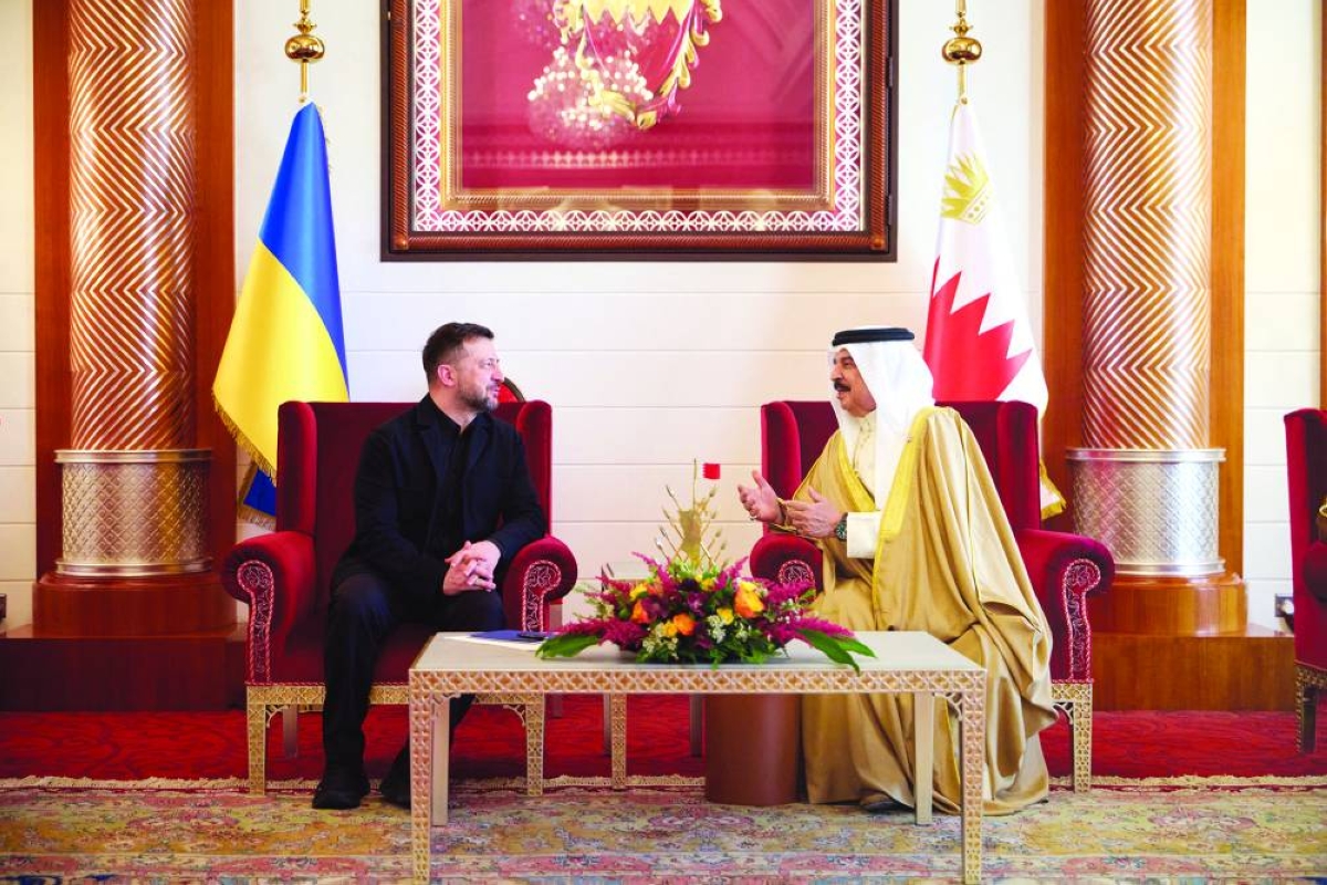 Ukraine's President Volodymyr Zelensky (L) and Bahrain's King Hamad bin Isa Al Khalifa chatting ahead of their meeting in Manama on May 5, 2026. (AFP)