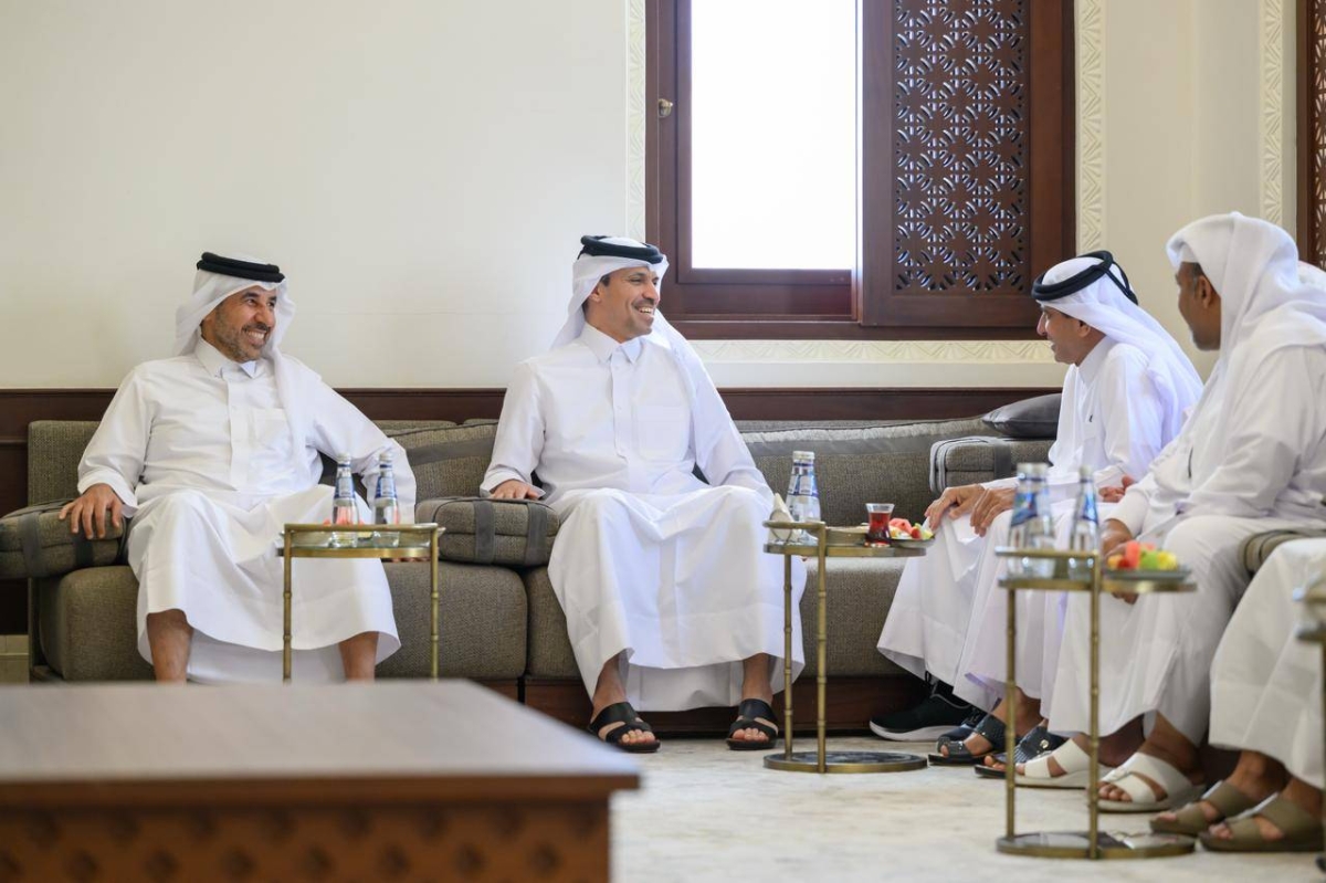 



Jassim Bin Rashid Al-Buenain, Secretary General of the Qatar Olympic Committee and Dr. Thani bin Abdulrahman Al Kuwari, Second Vice President of the Qatar Olympic Committee, at the luncheon hosted by the Organising Committee of the 4th GCC Games Doha.