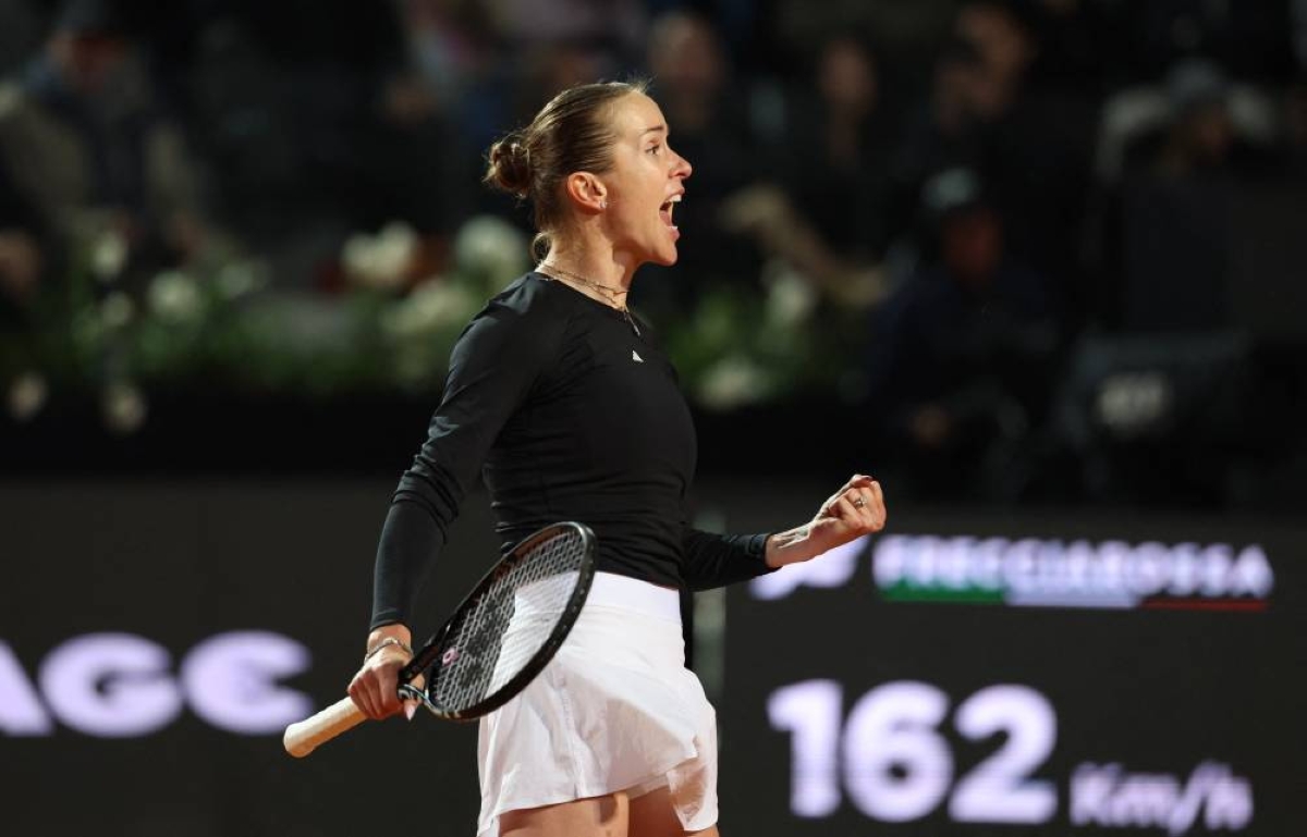 Ukraine's Elina Svitolina celebrates winning her quarter-final match against Kazakhstan's Elena Rybakina at the Italian Open in Rome, Italy, on May 13, 2026. (Reuters) 