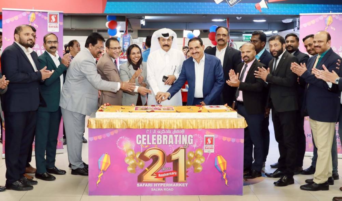 The celebration was held at Safari Hypermarket, Salwa Road branch, in the presence of other management representatives and officials of the group.