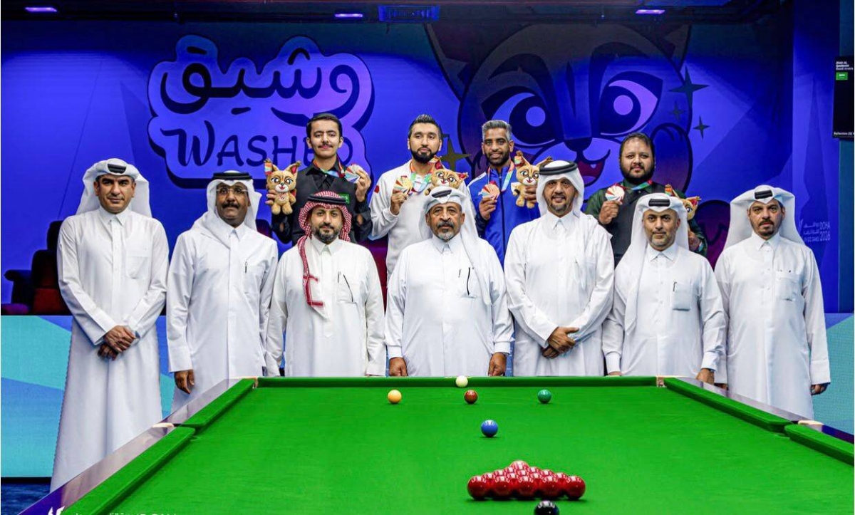 Qatar Billiards and Snooker Federation officials pose with the top three medal winners in the 15-red snooker singles competition at the 4th GCC Games - Doha 2026. Qatar’s Ali al-Obaidli secured the gold medal after defeating Saudi Arabia’s Ziyad al-Qabbani 3-0 in the final. 