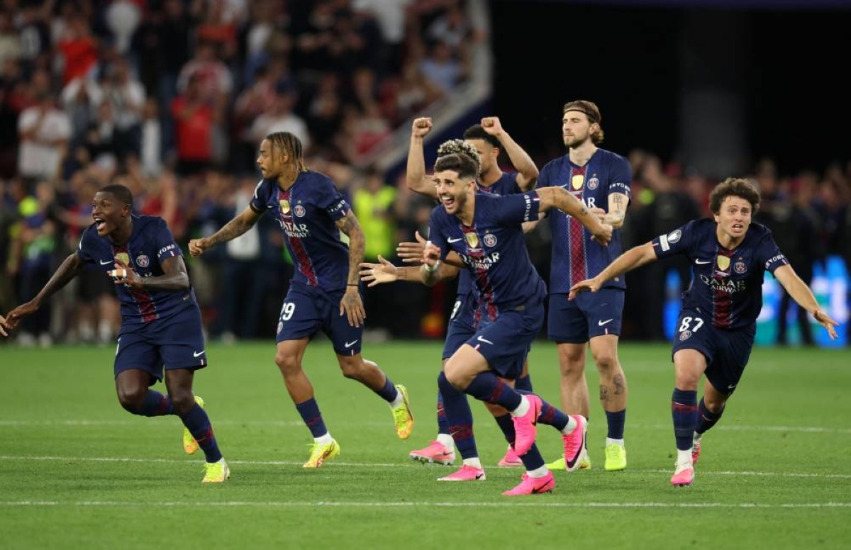 PSG edge Arsenal on penalties to retain Champions League title