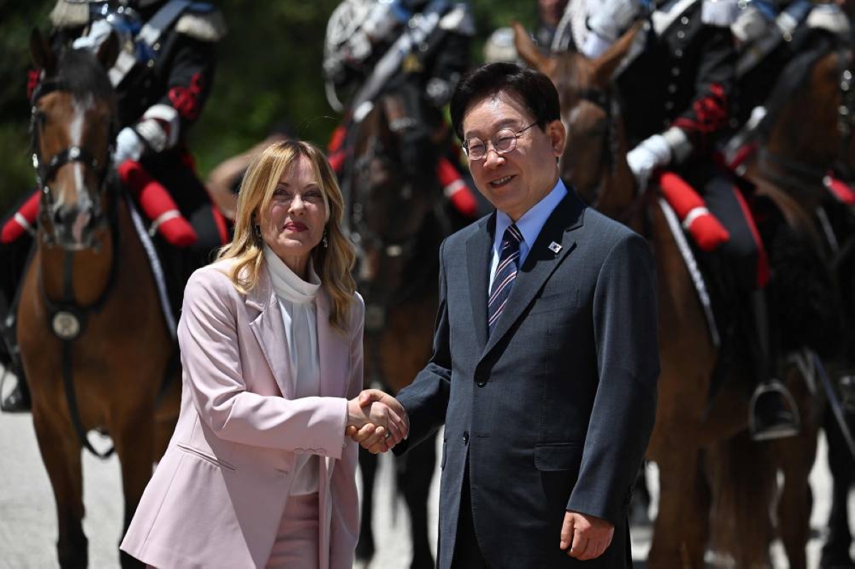 Italy's Meloni and Korea's Lee agree to deepen ties in Rome talks