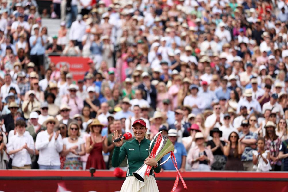 Vekic beats Raducanu in Queen's Club final to end title drought