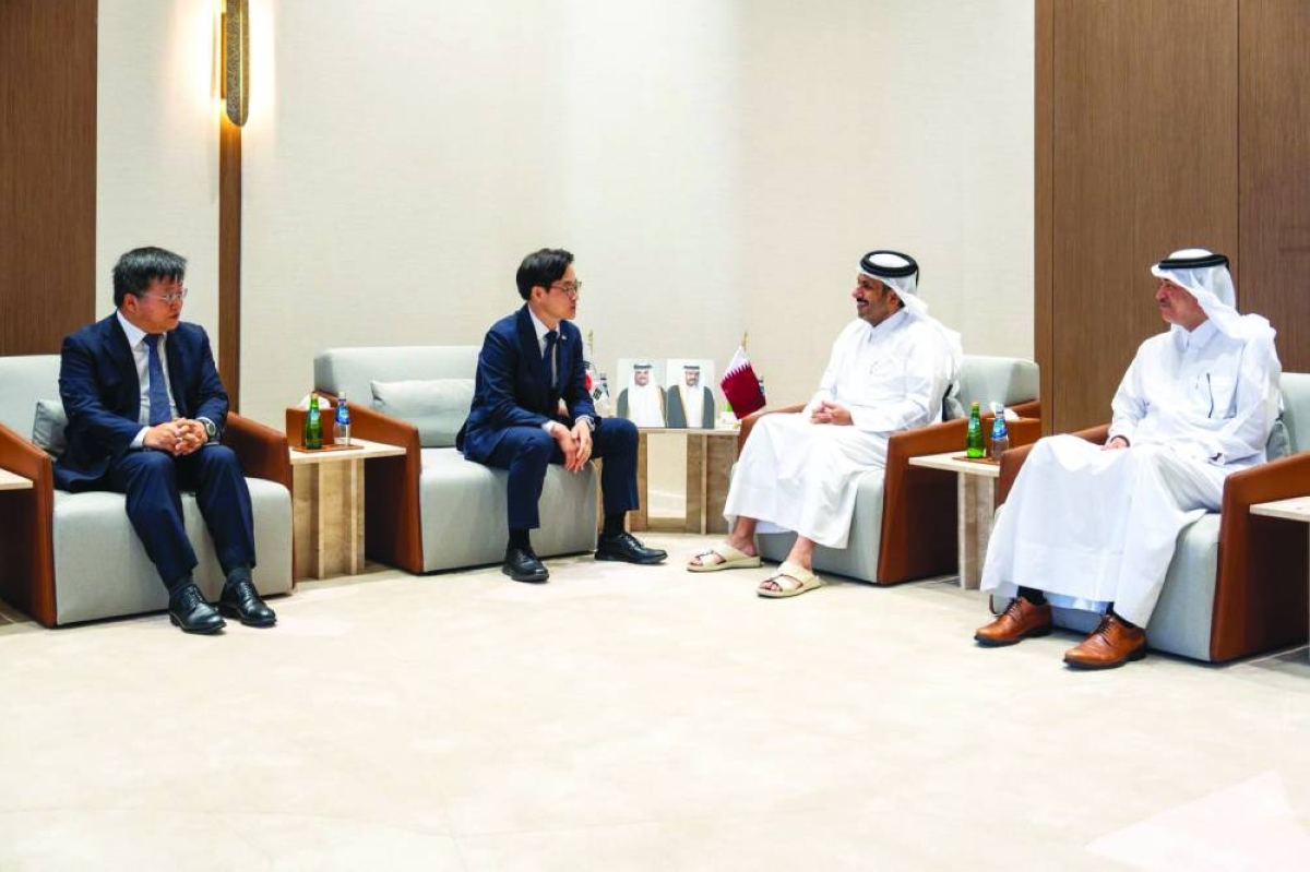 HE Sheikh Faisal meets Korea's minister of trade, industry and resources