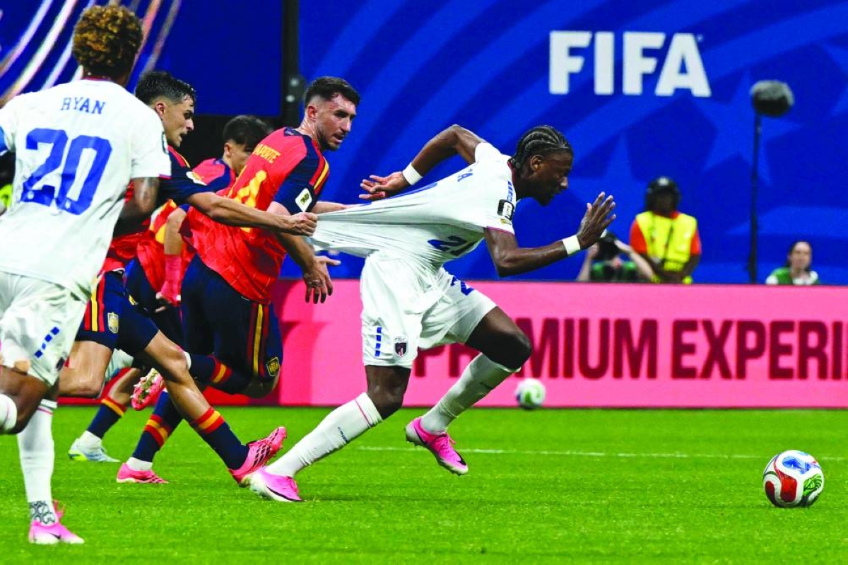 Toothless Spain held by Cape Verde on World Cup debut