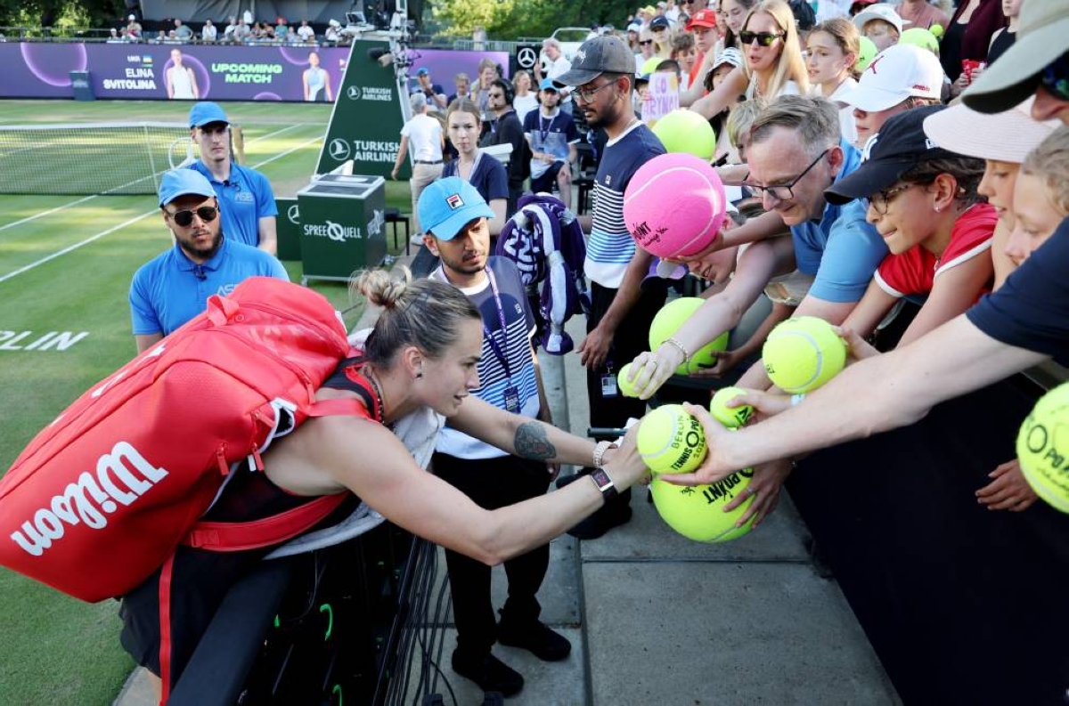 Sabalenka roars back to make Berlin WTA semis