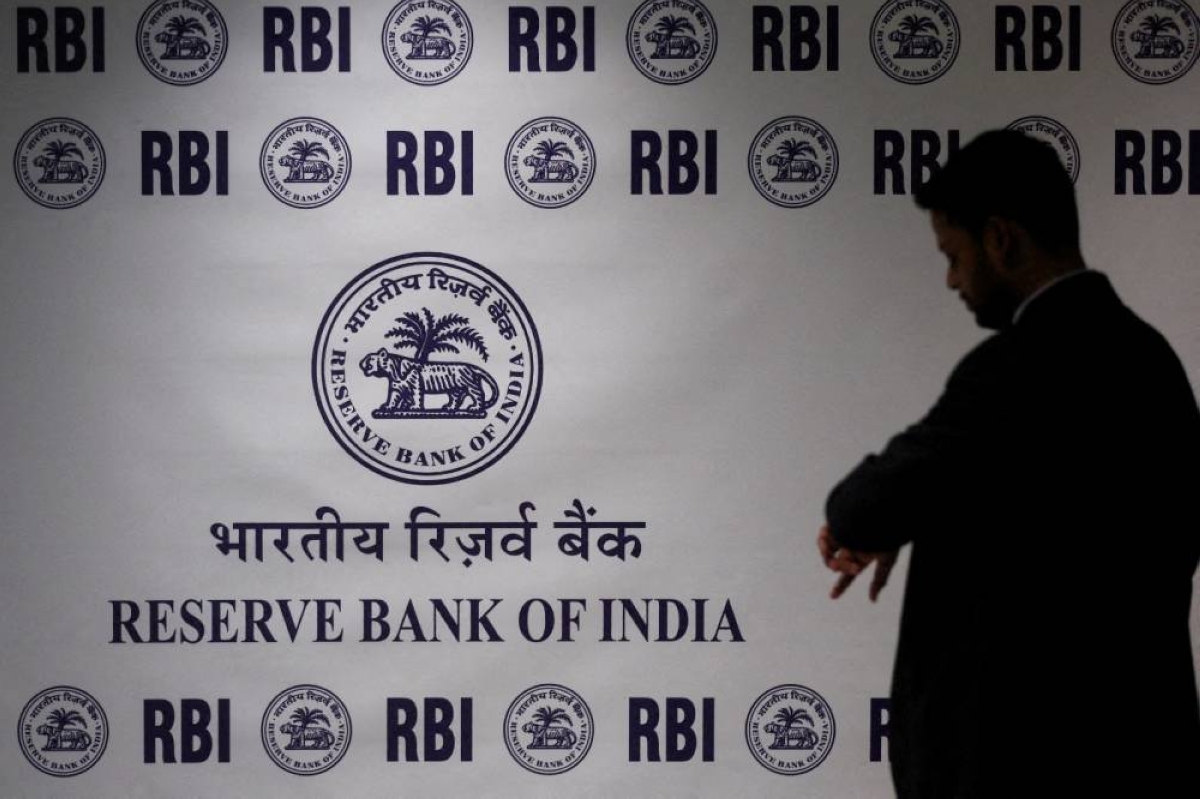 India central bank backs crypto ban; tax department warns of evasion risks