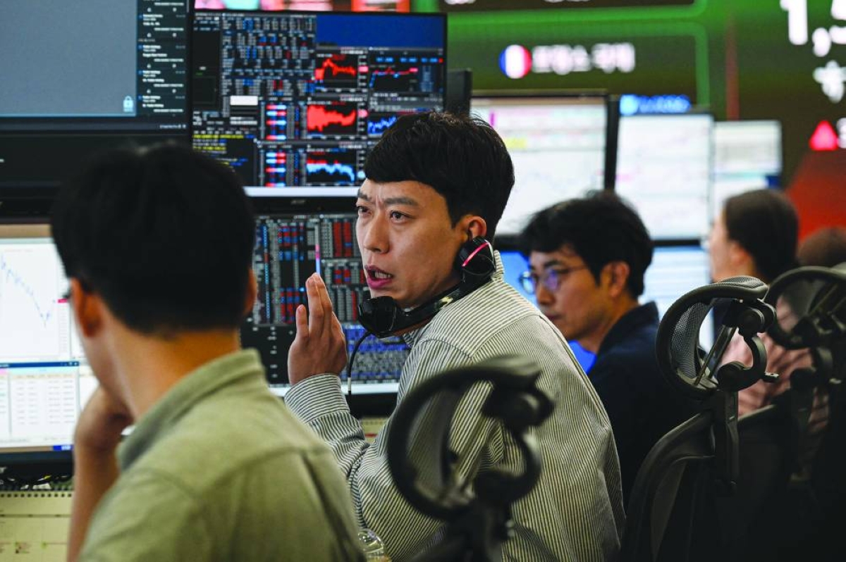 Asian stocks rise as US inflation eases rate fears