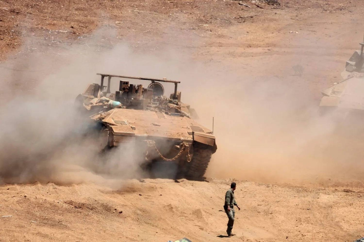 Lebanon army condemns Israeli attacks preventing deployment in south