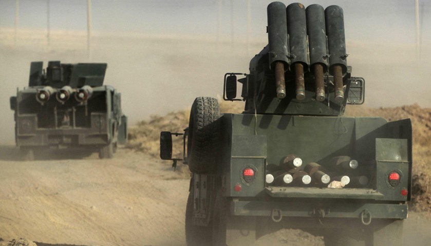 Iraqi forces advance towards the city to retake it from Islamic State