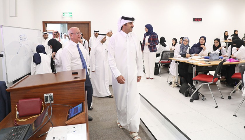 HH the Emir interacting with students at the College of Engineering.
