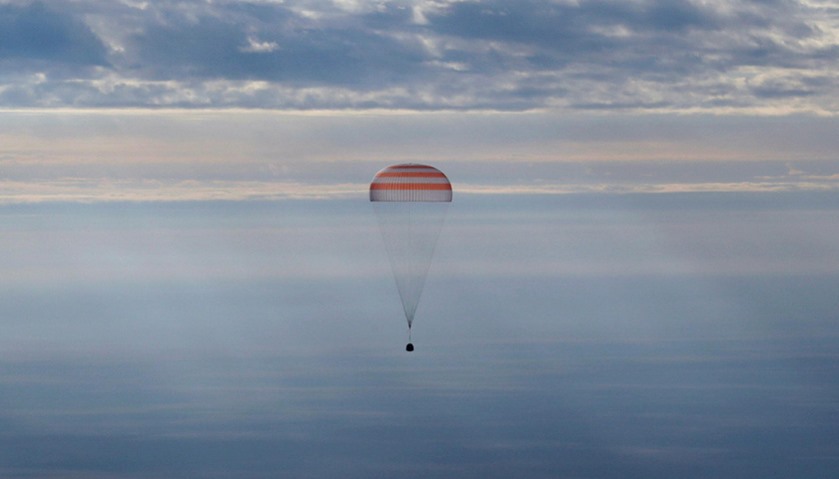 Space capsule descends near the town of Dzhezkazgan (Zhezkazgan), Kazakhstan