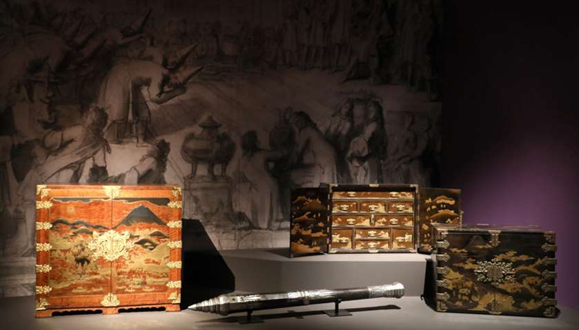 Antique Asian furniture on display as part of the \"visiteurs de Versailles\" exhibition