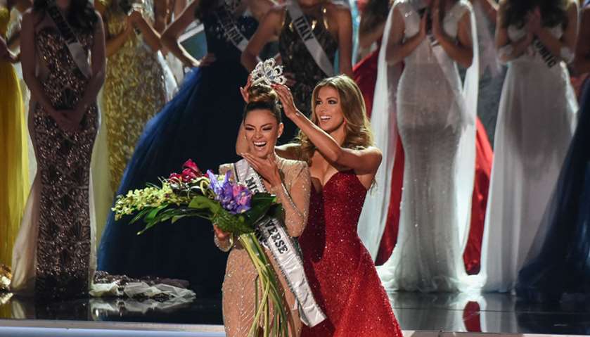 Miss South Africa 2017 Demi-Leigh Nel-Peters (L) reacts as she is crowned new Miss Universe 2017 by 