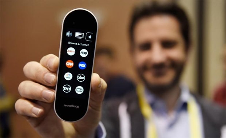 A Sevenhugs smart remote that can be used to operate many household devices