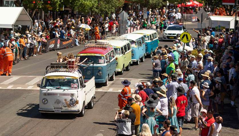 The Parkes Elvis Festival shows vintage Kombi vans taking part in the street parade
