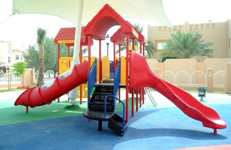 Al Thumama East park has play areas, playgrounds and covered resting areas