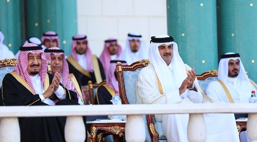 HH the Emir with King Salman at the welcoming ceremony