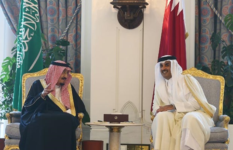 HH the Emir Sheikh Tamim bin Hamad al-Thani with King Salman bin Abdulaziz al-Saud