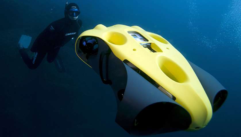 ‘iBubble’ during a diving to run some tests in the Mediterranean sea off the coast of Nice, France