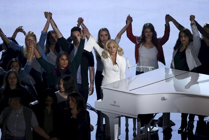 Lady Gaga sings her Oscar-nominated song \"Til It Happens to You\"
