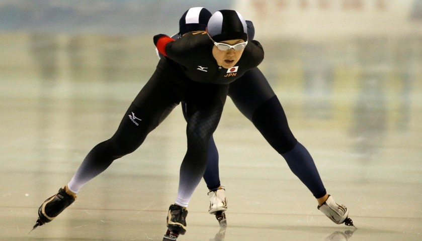 Speed Skating - 5000m(Women) -Maki Tabata of Japan and Park Do-Young of South Korea in action
