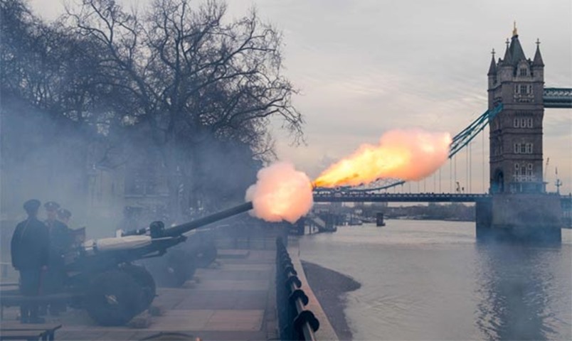 The gun salute was fired to mark the anniversary of Queen Elizabeth II\'s accession to the throne