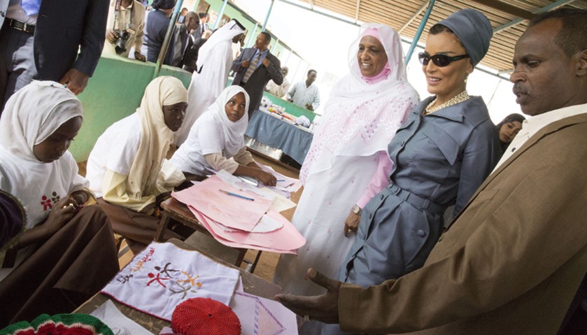 HH Sheikha Moza Visits Alternative Learning Center in Khartoum.