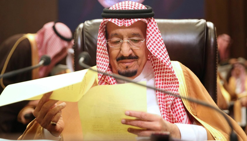 Saudi Arabia\'s King Salman bin Abdulaziz al-Saud attends talks of the Arab League summit in the Jord
