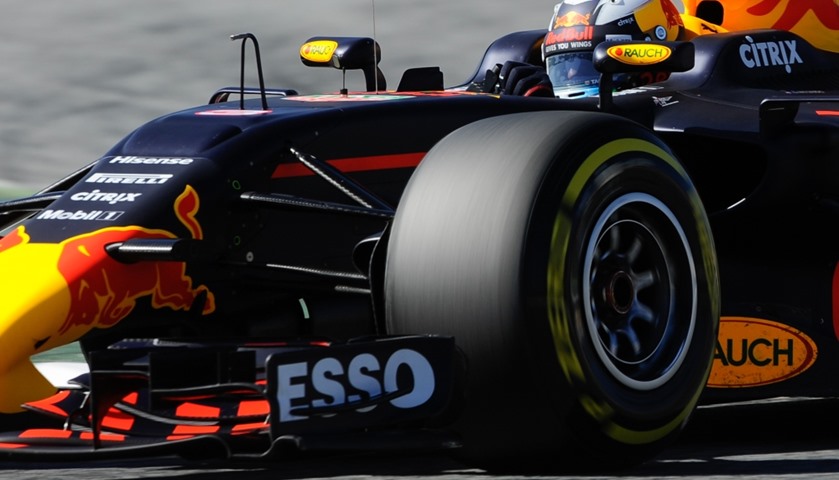 Red Bull\'s Australian driver Daniel Ricciardo drives