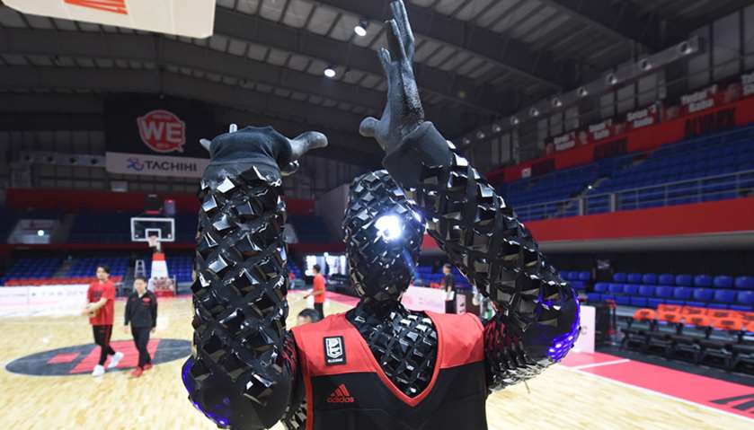 Engineers at Toyota, who volunteered to create a robot that can play basketball, unveiled the AI pla