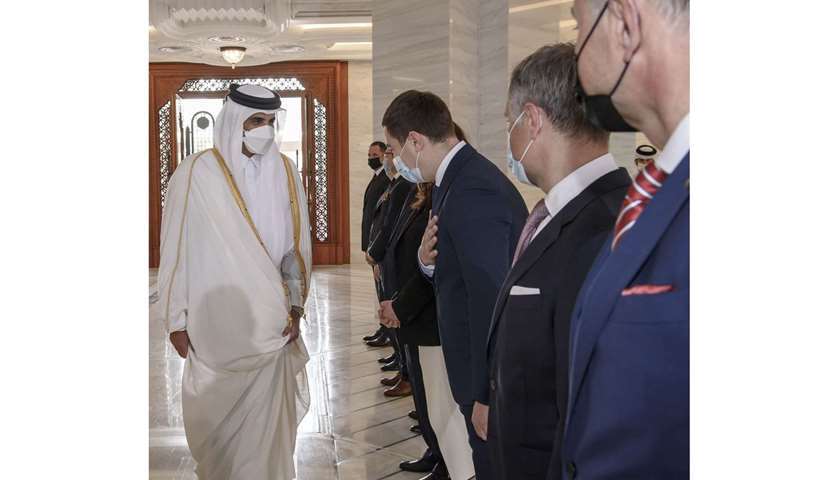 His Highness the Amir Sheikh Tamim bin Hamad Al-Thani receives the Ukraine delegation