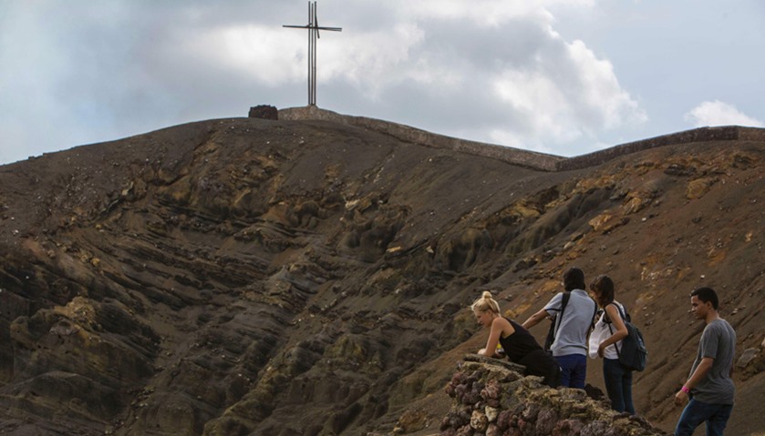 Hundreds of tourists arrive daily to observe the lava flow in Masaya volcano, Nicaragua