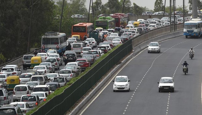 Traffic jam on a road in New Delhi, the world\'s most polluted capital