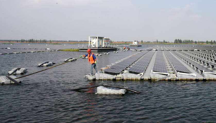 World\'s largest floating solar power plant in a lake in Huainan, in China\'s central Anhui province