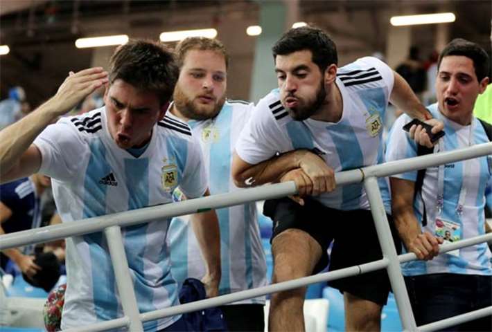 Argentina fans vent their anger after the match against Croatia on Thursday