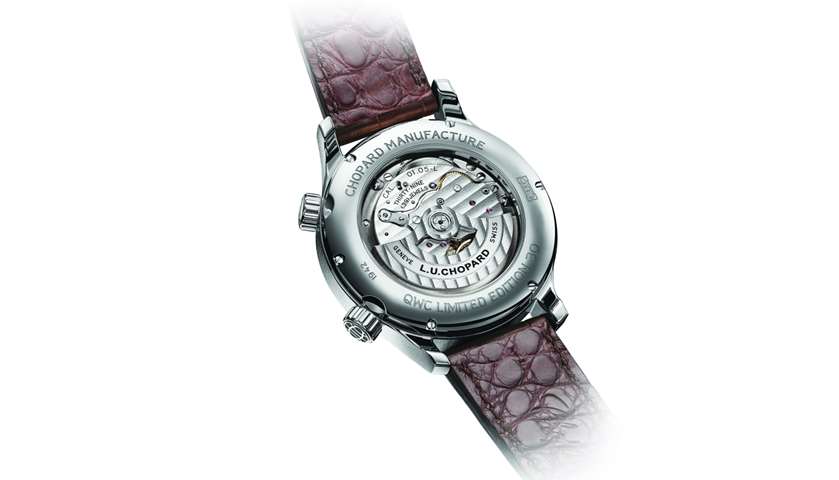 The ideally proportioned L.U.C GMT function is smoothly integrated into this finely crafted movement