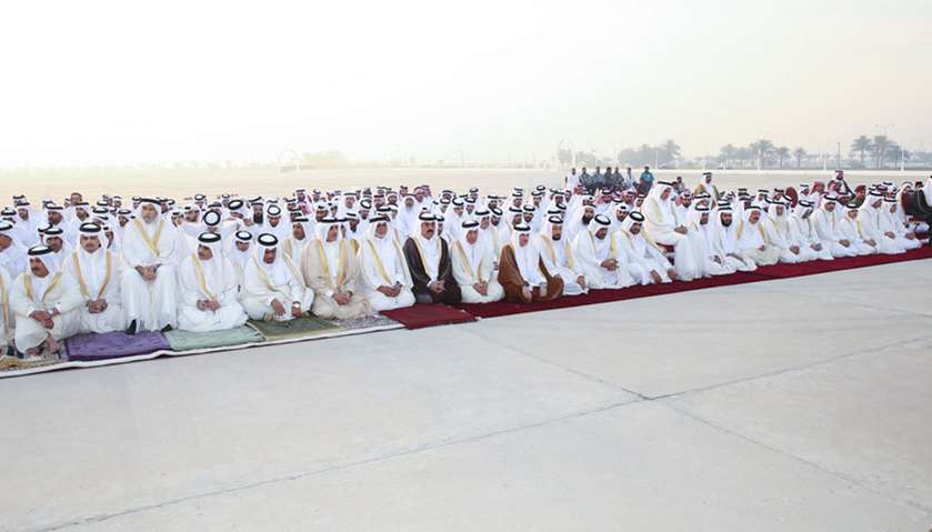 Amir Performs Eid al-Fitr Prayer with citizens at Al Wajba praying area