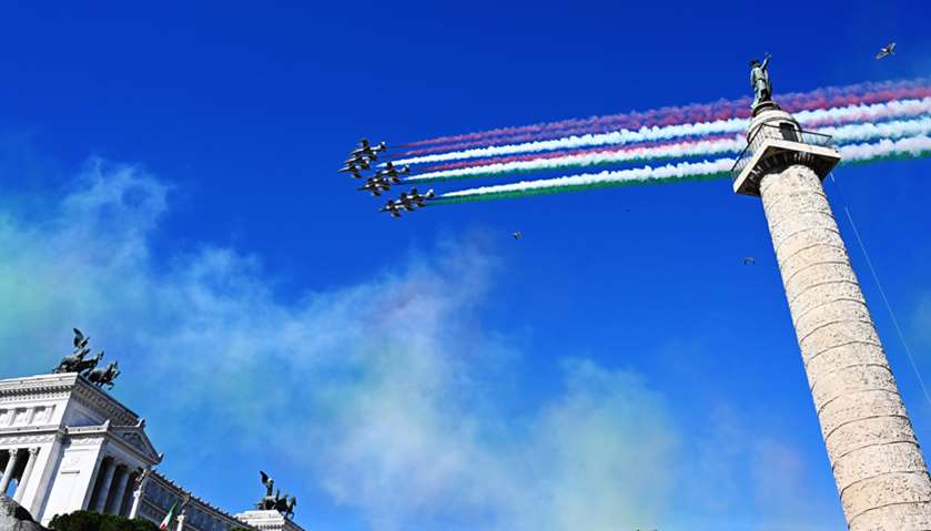 Italian Air Force acrobatic unit perform as part of Republic Day ceremonies