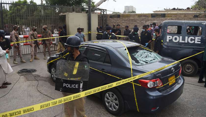 Pakistan Stock Exchange in Karachi attacked by armed men