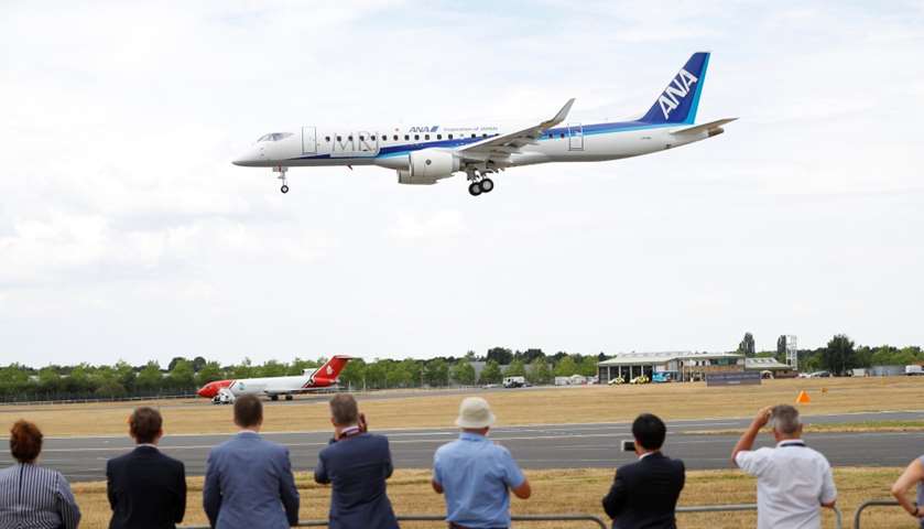 An MRJ is watched after a display