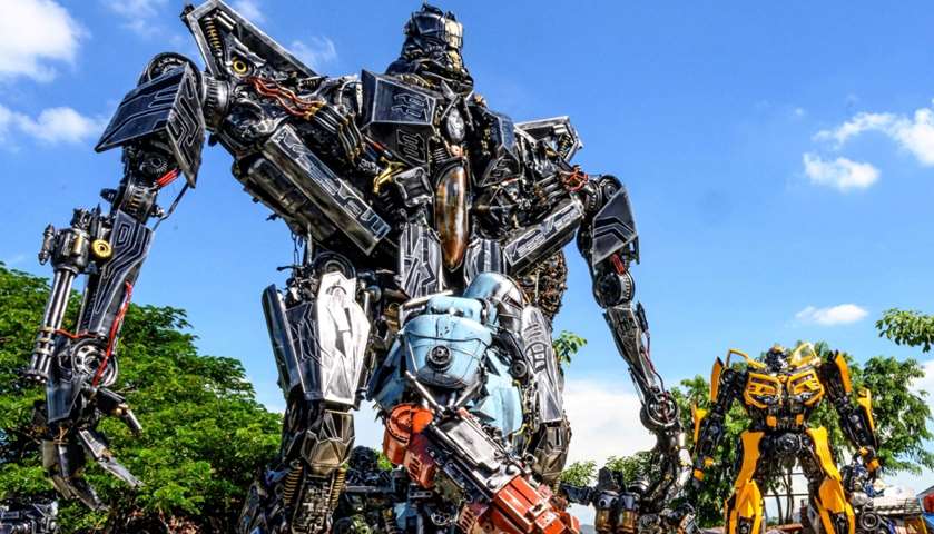 Life-sized sculptures of characters from the \"Transformers\" film franchise
