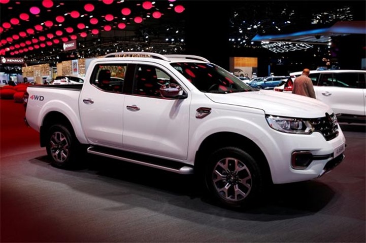 The Renault Alaskan pick-up goes on show in Paris