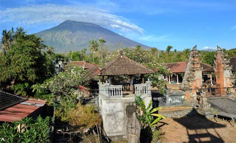 More than 57,000 people have fled fearing eruption on the tourist island of Bali