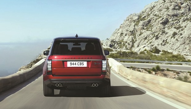 SVAutobiography Dynamic is powered by a 550PS V8 supercharged engine.