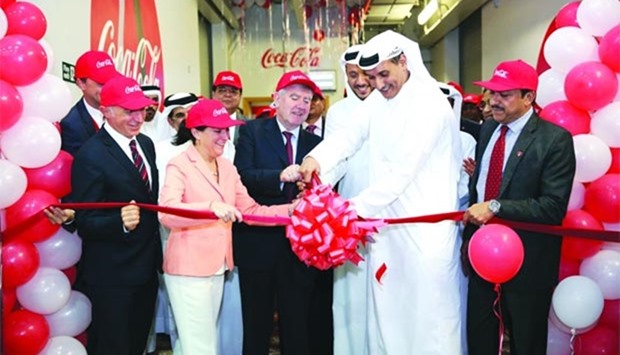 Al Mana Group vice-chairman Saud O al-Mana leads the ribbon-cutting ceremony, together with Irial Finan, executive vice-president of The Coca-Cola Company and president of the Bottling Investments Group (BIG), US ambassador Dana Shell Smith, Group finance director Tariq O al-Mana of Al Mana Group, and other dignitaries.